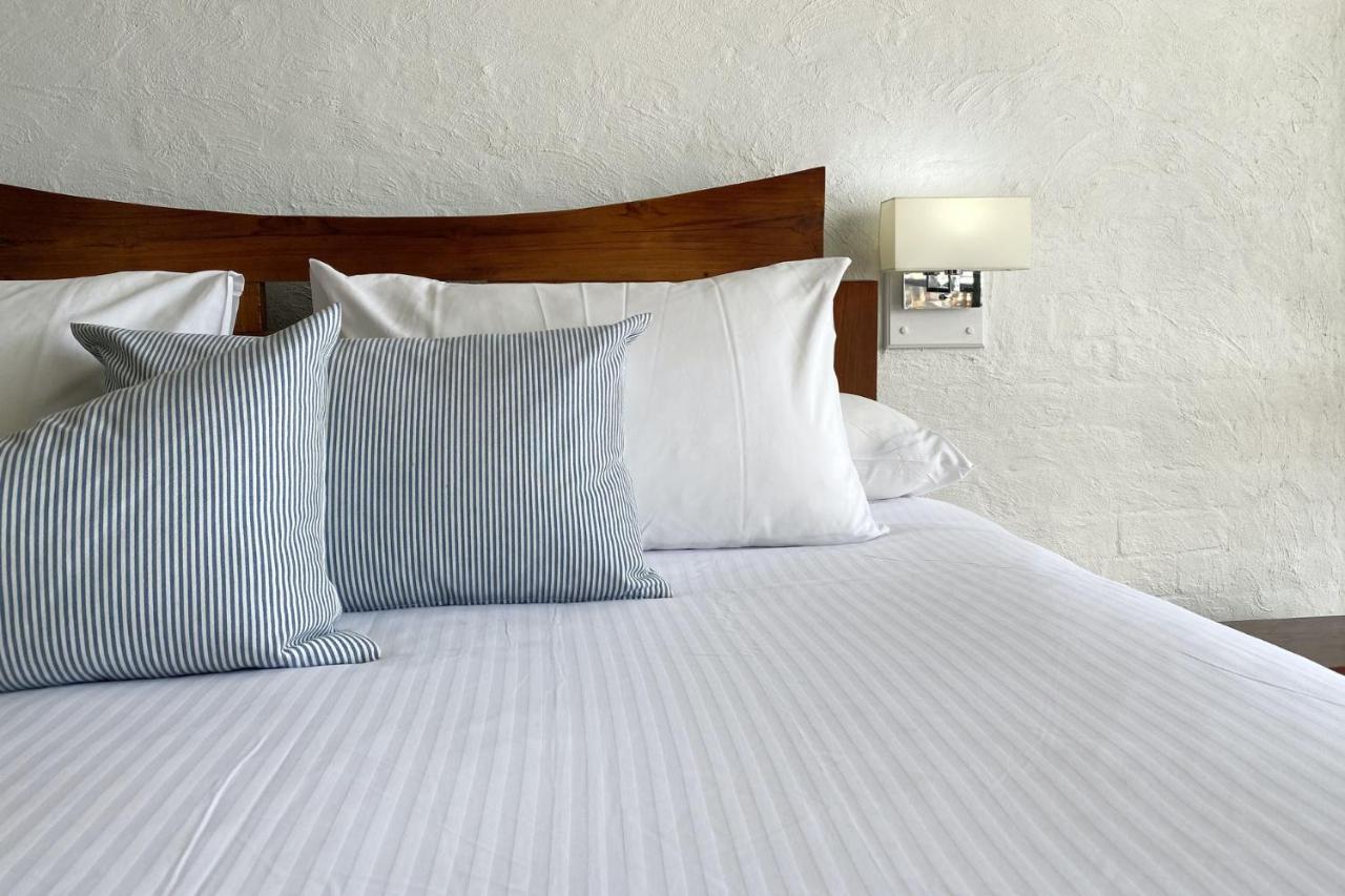 Bay Breeze Boutique Accommodation ベイトマンズ・ベイ エクステリア 写真