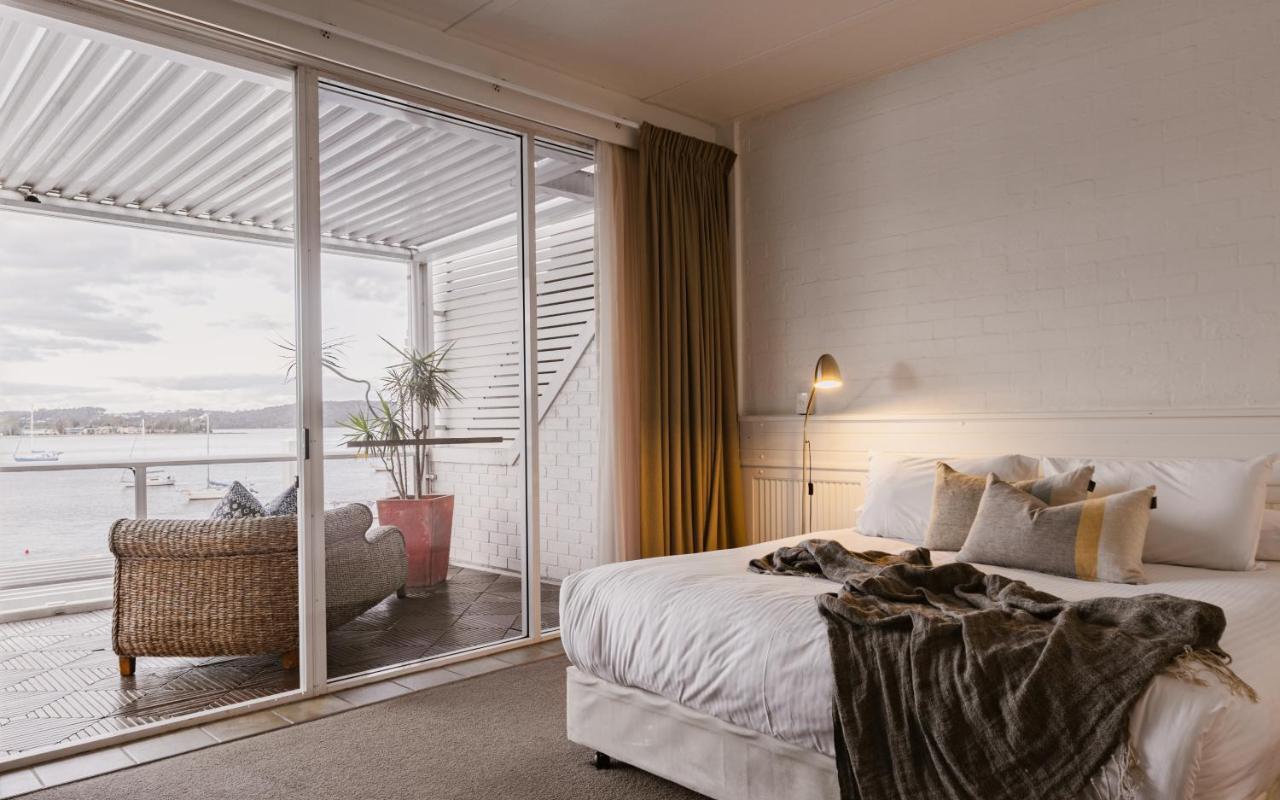 Bay Breeze Boutique Accommodation ベイトマンズ・ベイ エクステリア 写真