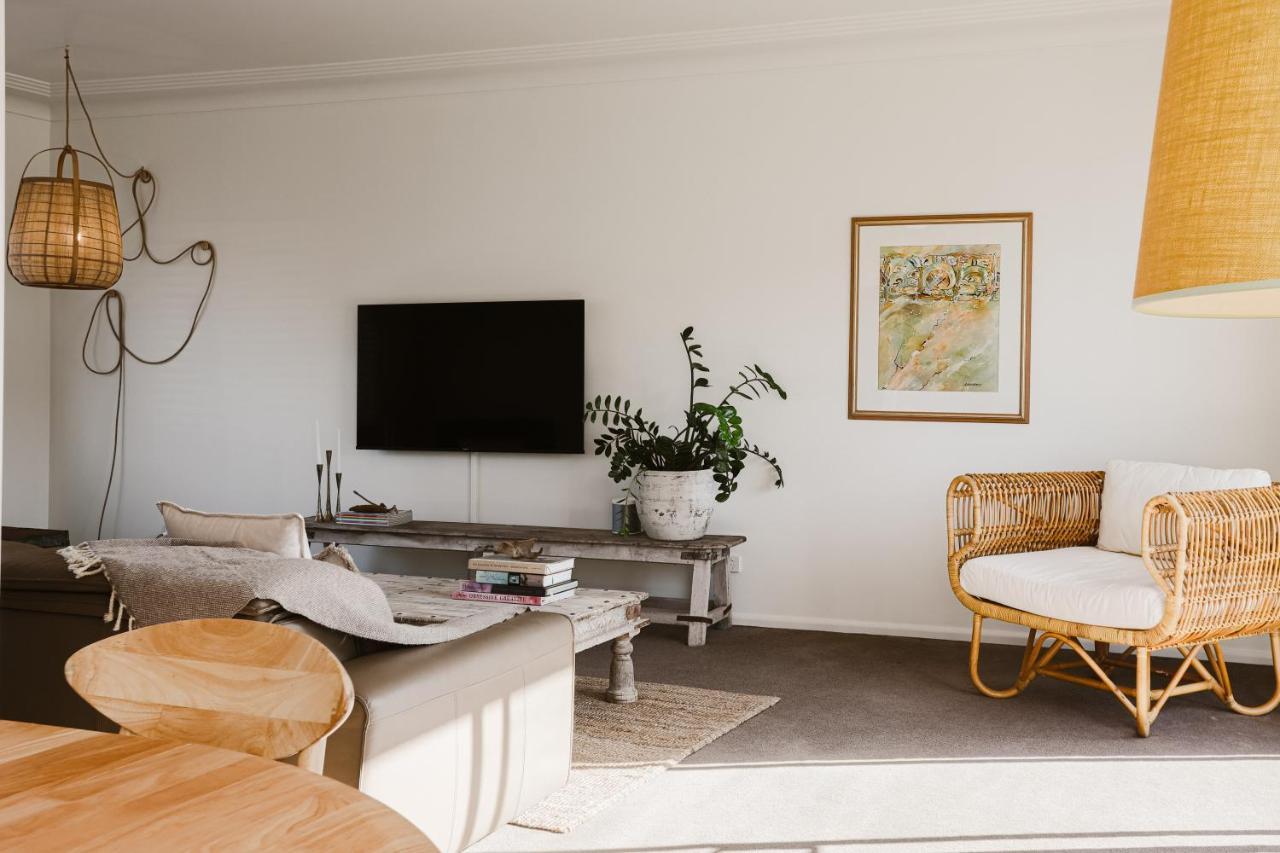 Bay Breeze Boutique Accommodation ベイトマンズ・ベイ エクステリア 写真