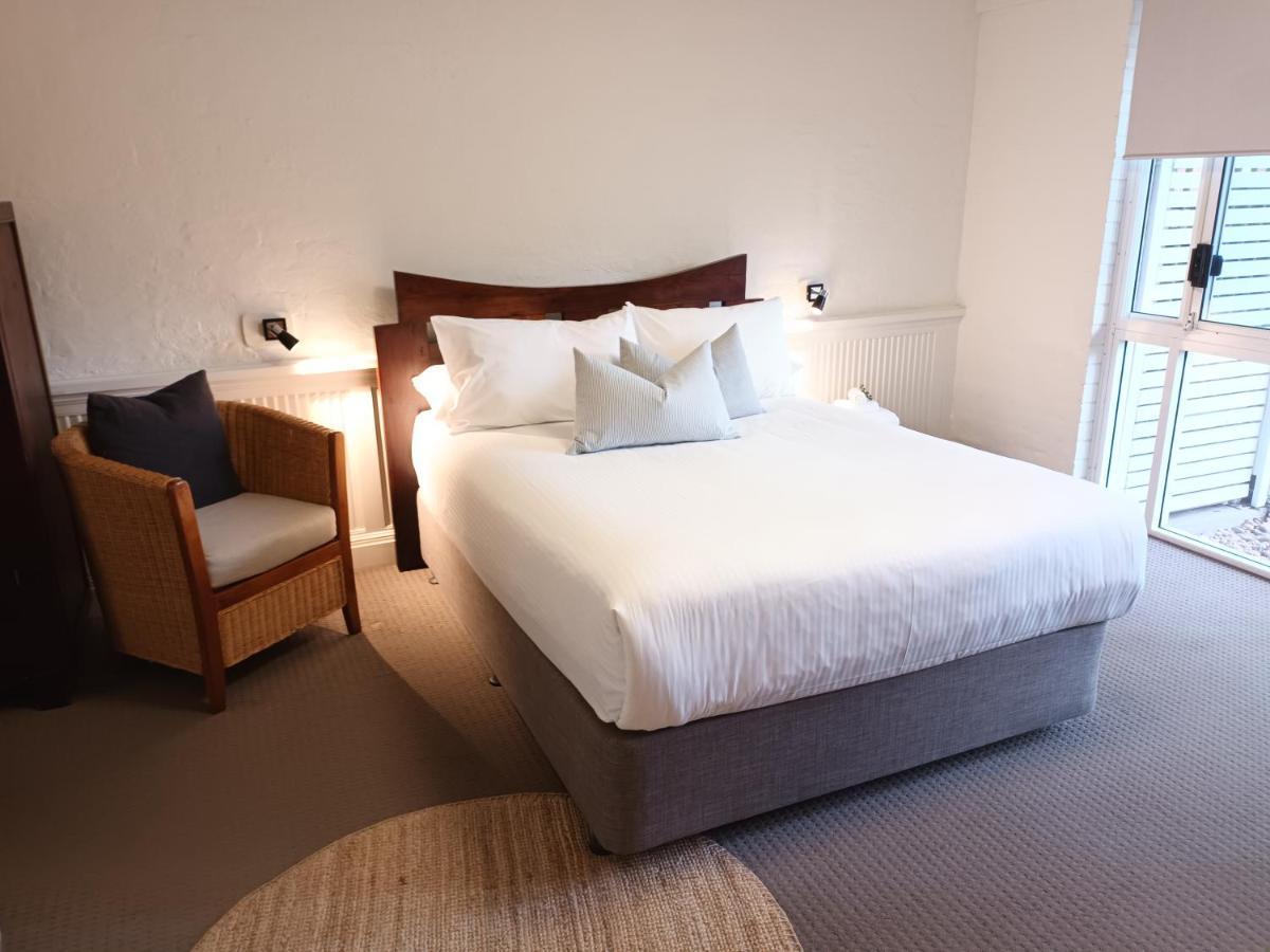 Bay Breeze Boutique Accommodation ベイトマンズ・ベイ エクステリア 写真